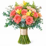 Свадебные букеты невесты с белыми гвоздиками